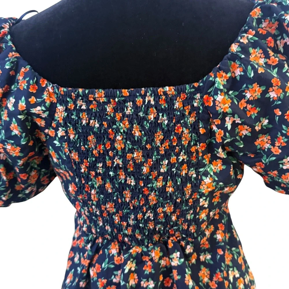Old Navy Puff Sleeve Top Size M Smocked Floral Print Empire‎ Waist Cottage